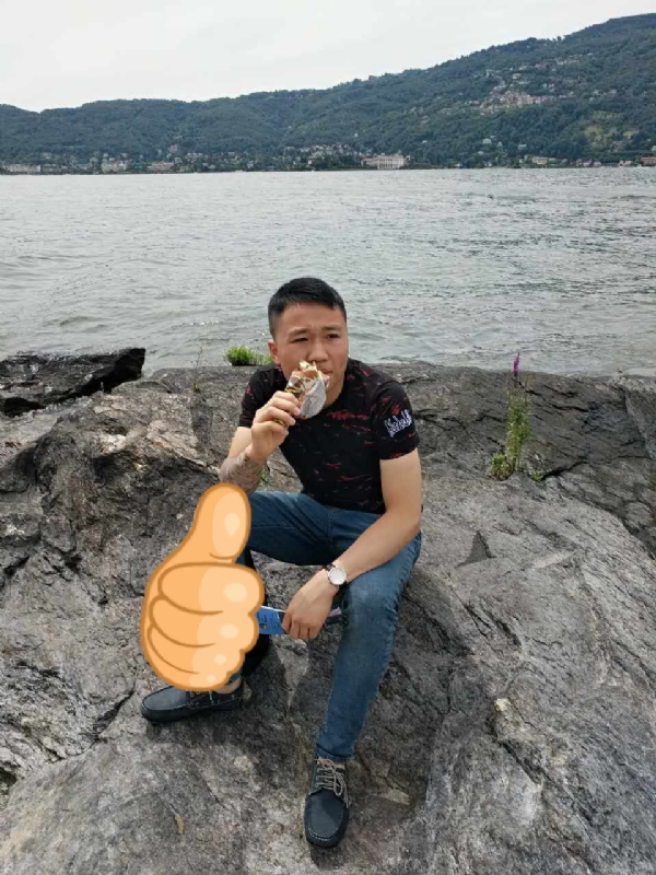 绚烂背后的平淡的第一张照片--古田婚介网