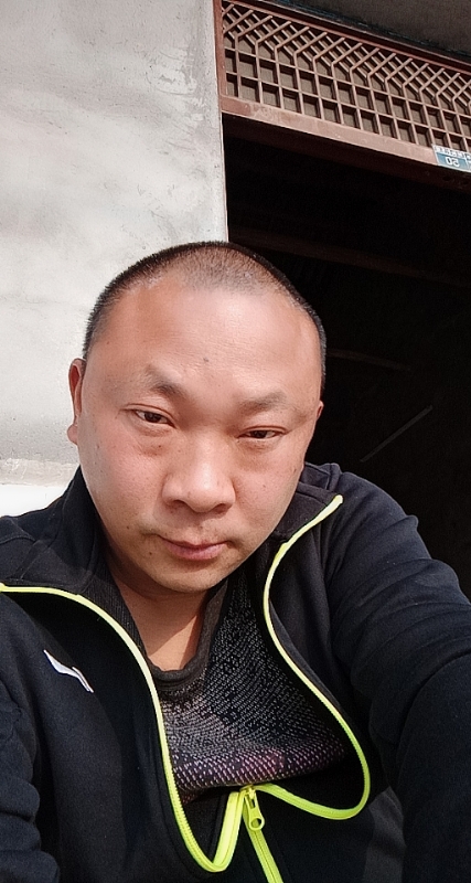 马克的第一张照片--古田婚介网