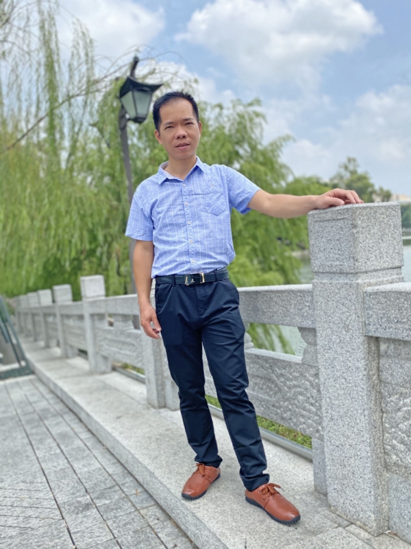 奇峰向阳的第一张照片--古田婚介网
