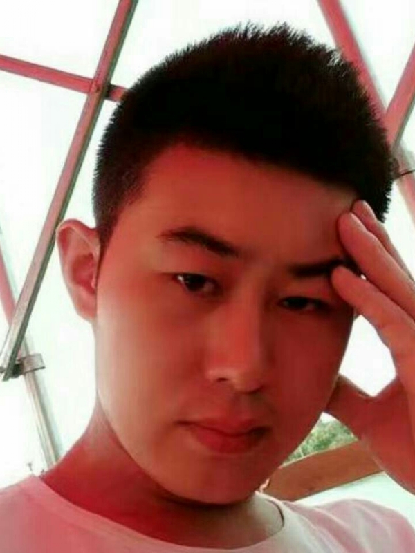 淡漠的第一张照片--古田婚介网