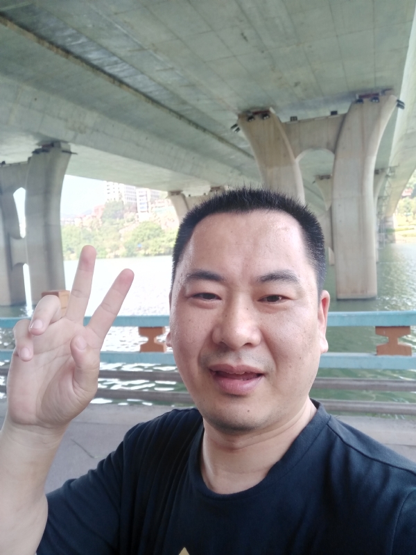 上人的第一张照片--古田婚介网