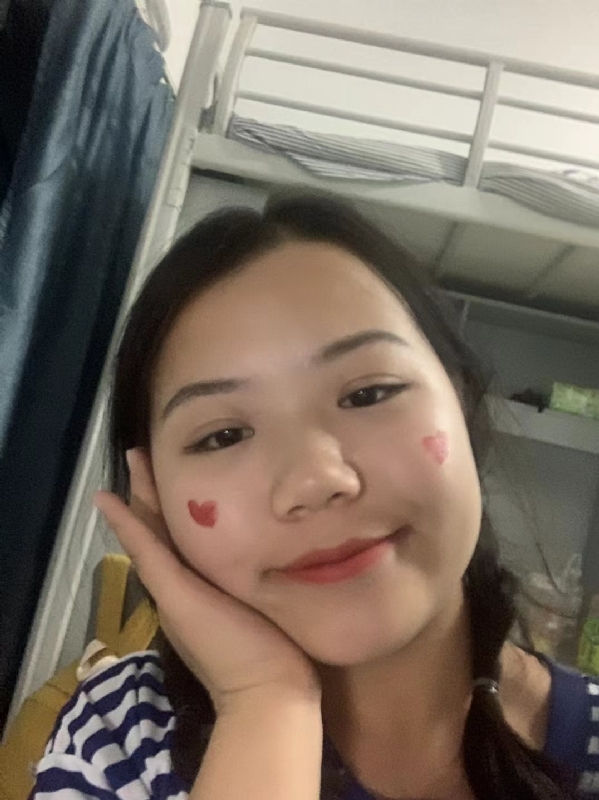 轻轻的一片云的第一张照片--古田婚介网