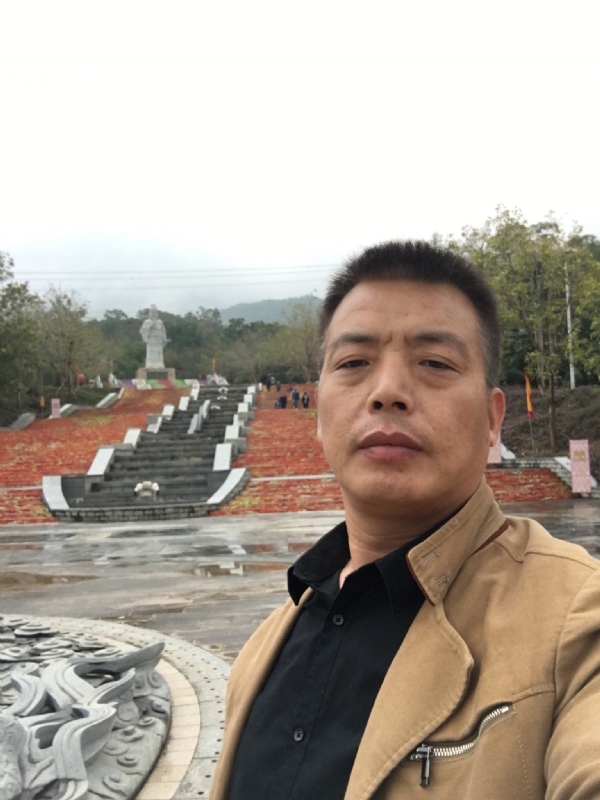 开心的松鼠的第一张照片--古田婚介网