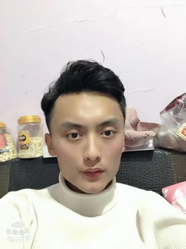 独孤一人的第一张照片--古田婚介网
