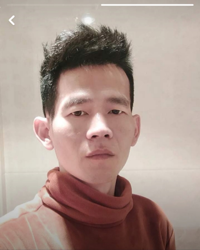 白了少年头的第一张照片--古田婚介网