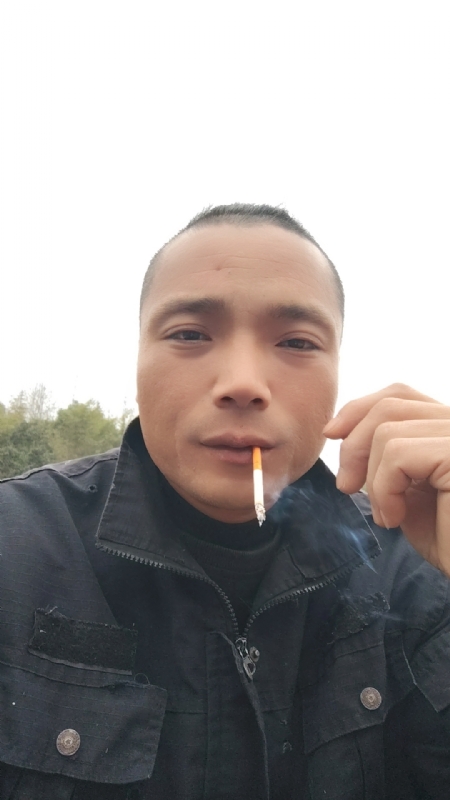 伯爵的第一张照片--古田婚介网