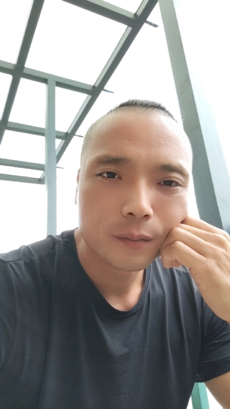 伯爵的第三张照片--古田婚介网